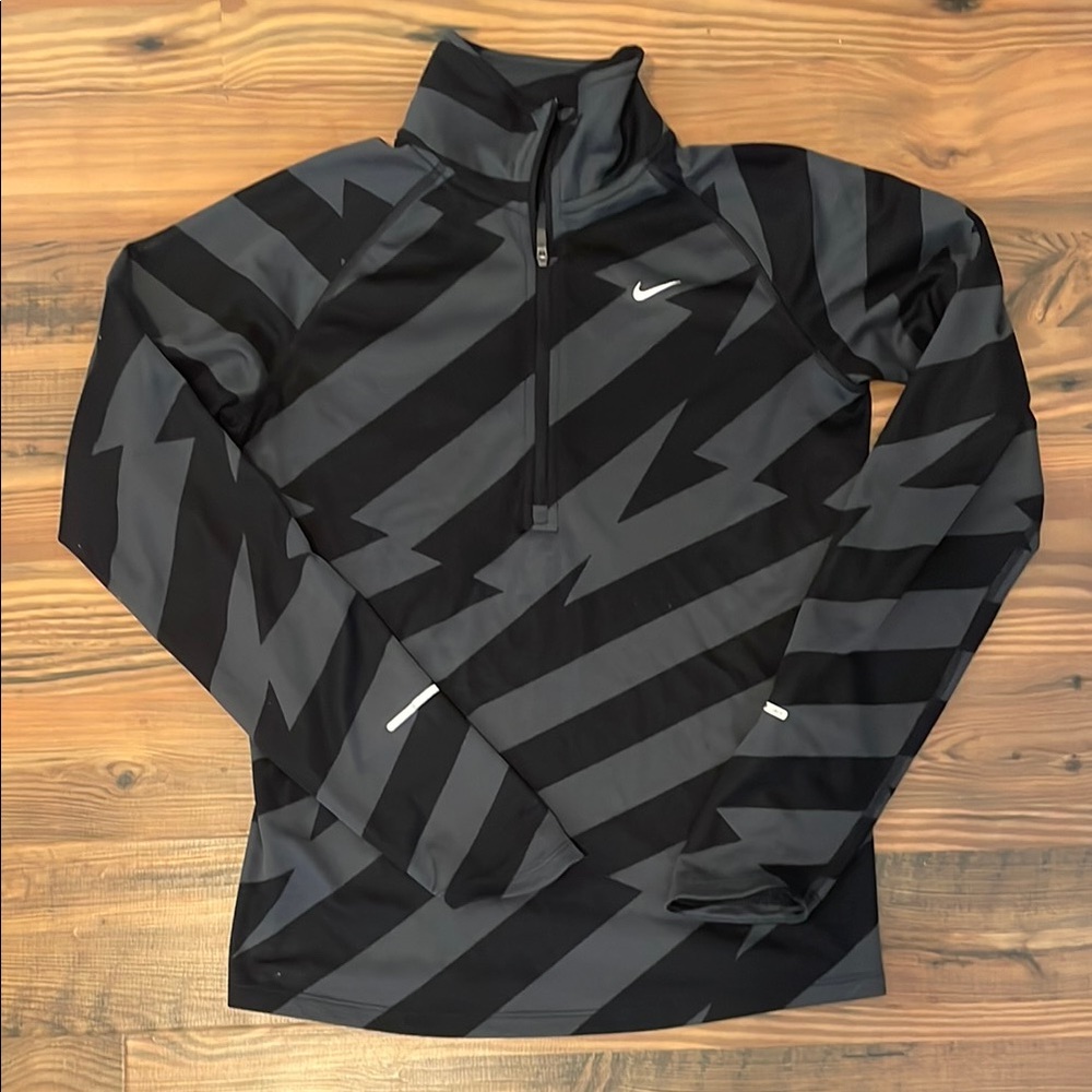 Nike Black and Dark Gray Zigzag Pullover